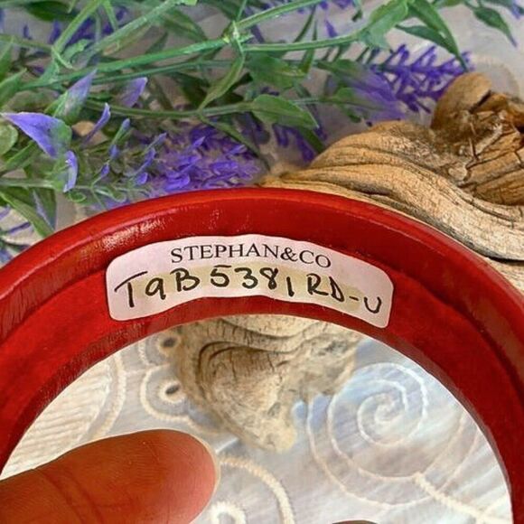 Fun Red Vinyl Studded 80’s Bangle - New Old Stock - Picture 5 of 5